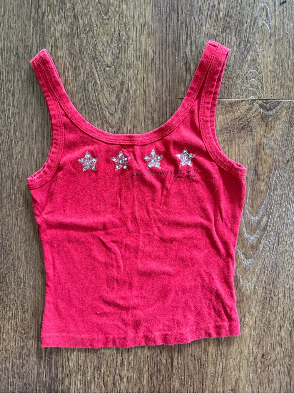 VTG Y2K XOXO Jeans Red Graphic Star Rhinestone Absolutely Incredible Tank M